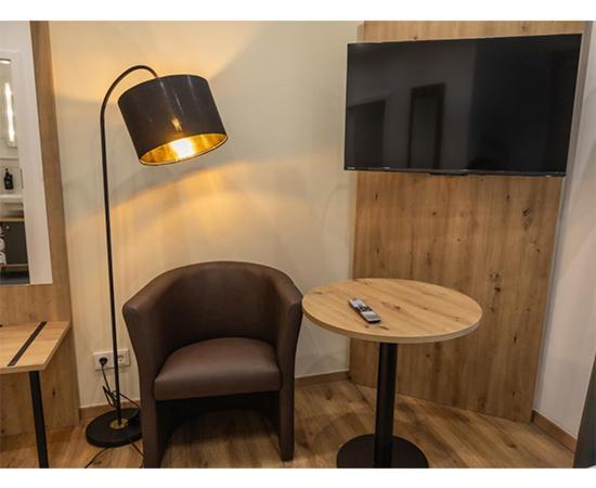 Hln Apartments Am Bahnhof Saarbrücken Esterno foto
