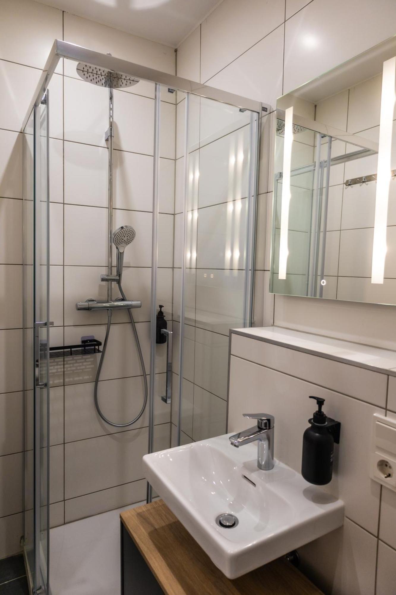 Hln Apartments Am Bahnhof Saarbrücken Esterno foto